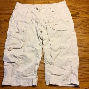 Like new! Columbia cargo shorts